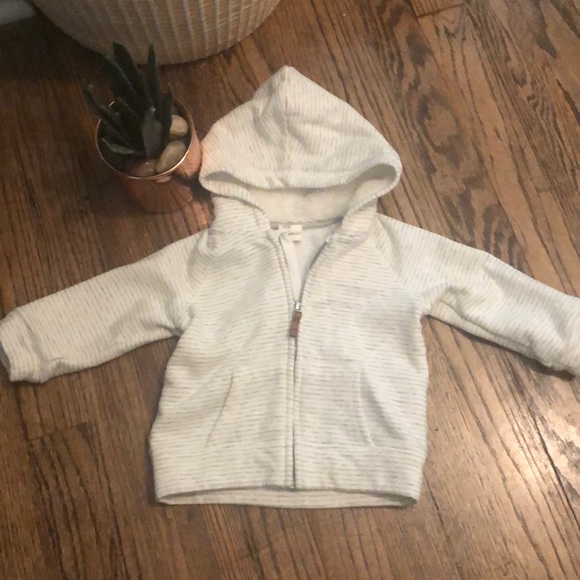 H&M Other - Gray and White Stripe Hoodie H&M Other - Gray and White Stripe Hoodie
